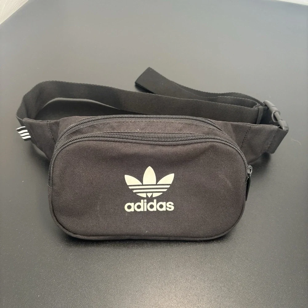 Adidas‎ Original Fanny Pack Sport 3 Stripes Black White Adjustable Zipper Bag
